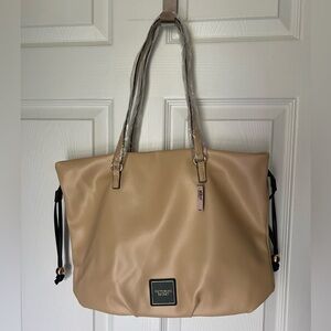 Super cute NWT Victoria’s Secret tote bag. Tan/nude. Measurements in pic.
